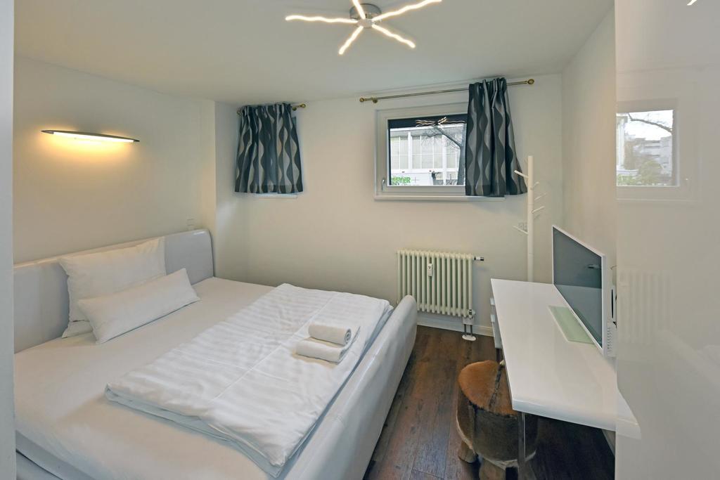 Bananas Hotel And Guesthouse Berlin Gasthuis *