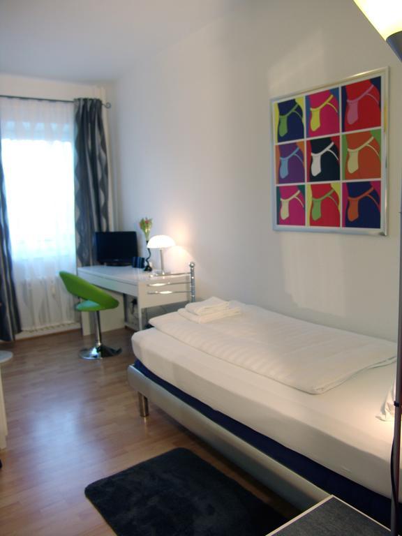 Gasthuis Bananas Hotel And Guesthouse Berlin Berlijn