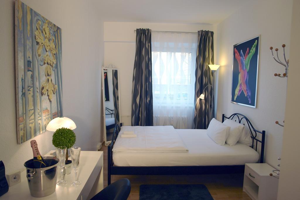 Gasthuis Bananas Hotel And Guesthouse Berlin