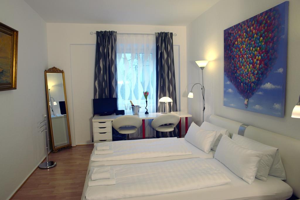 Bananas Hotel And Guesthouse Berlin Gasthuis